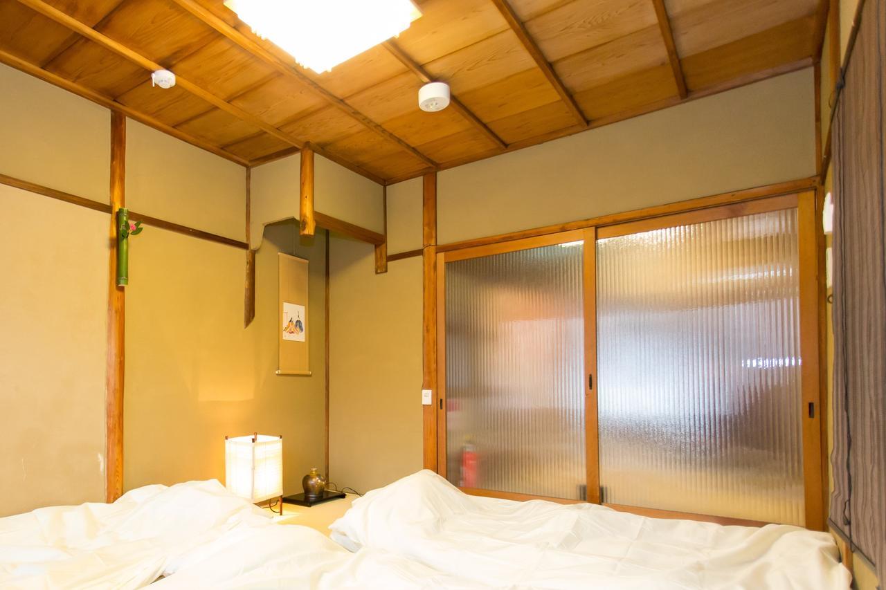 Guest House Kyorakuya Kinkakuji Киото Экстерьер фото
